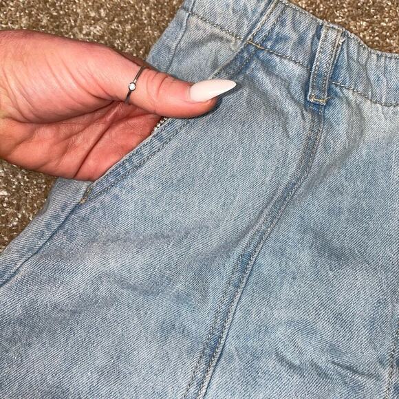 Forever 21 denim jean skirt mini front button SZ 28" with pockets - Picture 8 of 8